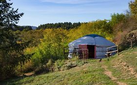 La ferme Saint Jean - Les yourtes